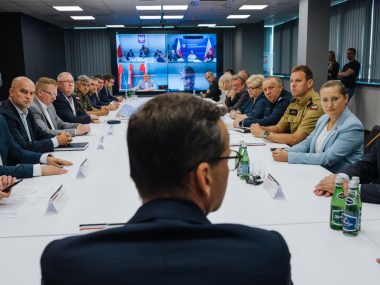 Katastrofa na Odrze: milion złotych za wskazanie sprawcy Konferencja premiera Morawieckiego