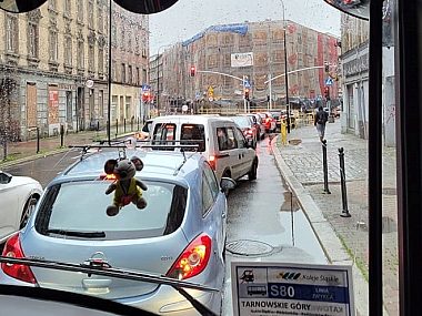 Ogromne korki w centrum Bytomia wskutek intensywnych opadów Korki Bytom centrum