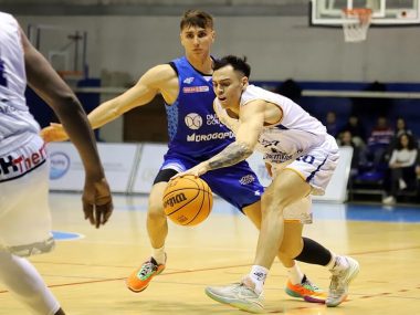Alpe Adria Cup: koszykarze MKS przegrali na Słowacji Koszykarze MKS przegrali z zespołem Spišskí Rytieri po dogrywce