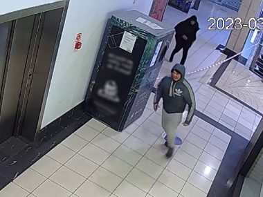 Sosnowiec. Dwóch mężczyzn ukradło akumulatory e-papierosów Kradzież akumulatorów do e petów