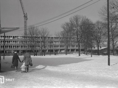 Jak w przeszłości wyglądały zimy w Tychach? Mamy zdjęcia Pawilon A-Z 1965 r.