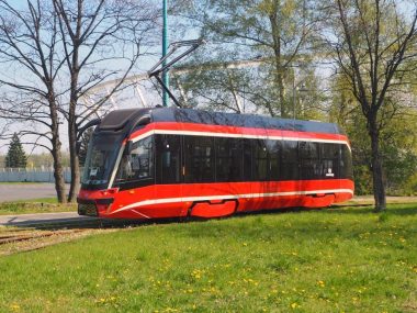 Przez trzy tygodnie do Katowic tramwajem do nie dojedziesz Tramwaj Moderus MF 10