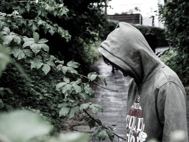 „Trudna” młodzież i jeszcze „trudniejsi” rodzice, czyli... Młodzież
