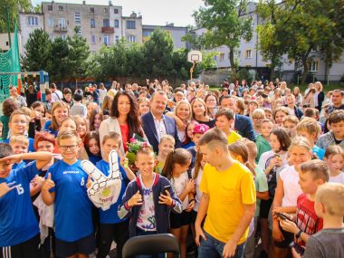 Szkoła Podstawowa nr 4 dostanie nowe boisko Nowe boisko dla SP nr 4 w Sosnowcu