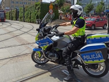 Katowiccy policjanci mają nowe motocykle Nowe motocykle policja śląska 2
