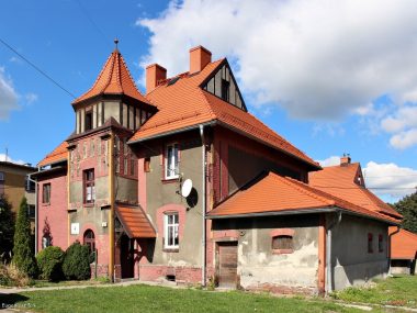 Zapomniane zakątki Chebzia - fotografie miejsc Nowobytomska budynki mieszkalne pracowników hut
