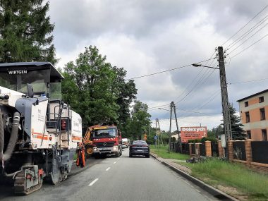 Drogowcy naprawiają kolejną ulicę w Katowicach Owsiana Katowice remont 2