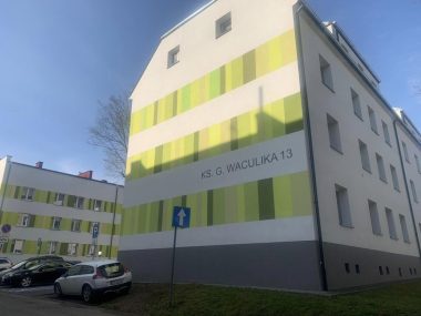 Na os. Wieczorka pojawiły się kolejne nowe oznaczenia bloków Oznaczenia bloków Piekary