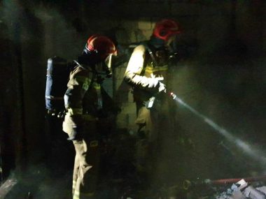 Dąbrowa Górnicza: pożar na ul. Struga, 4 osoby w szpitalu PSP Dąbrowa Górnicza