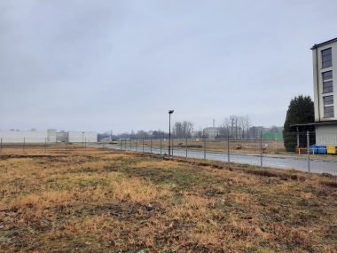 Kolejny market w Katowicach. Miasto wydało pozwolenie Piotrowice teren byłego Famuru