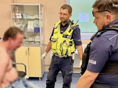 Pogryzł sąsiadów i napadł na policjantów Pogryzł sąsiadów i napadł na policjantów