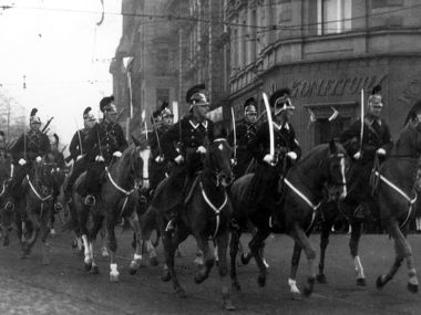 Policja Województwa Śląskiego na archiwalnych zdjęciach Policja Województwa Śląskiego na archiwalnych zdjęciach z Katowic