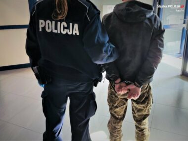 Znęcał się nad matka, wsiadł po alkoholu za kółko Policjanci zatrzymali 34-latka