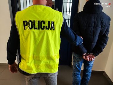 Chciał ukraść dzienny utarg, ujęli go pracownicy sklepu Policjanci zatrzymali 34-latka