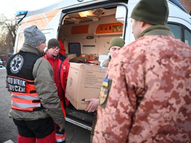 Polscy ratownicy pomagają w Ukrainie Polscy ratownicy pomagają w Ukrainie