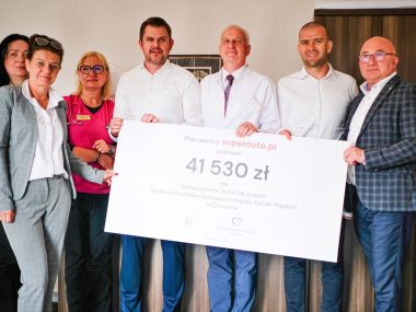 Aukcja na rzecz szpitala dziecięcego w Chorzowie Ponad 41 tys zł dla szpitala dziecięcego w Chorzowie od Superauto