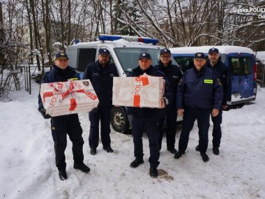 Świąteczne prezenty od mundurowych z Chorzowa Prezenty od mundurowych z Chorzowa