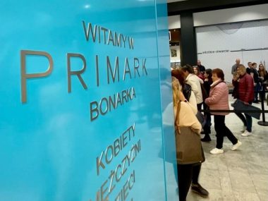 Dantejskie sceny na otwarciu sklepu Primark w Krakowie Primark Bonarka