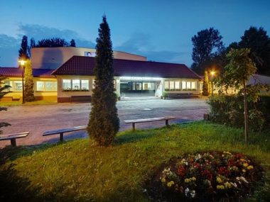 Problemy „Don Bosko” w Świętochłowicach. Miasto obcięło kasę Problemy zespołu szkół Don Bosko w Świętochłowicach Miasto obcięło kasę