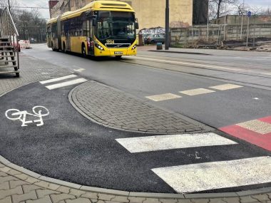 Coś dziwnego zbudowano rowerzystom w Świętochłowicach Pętelka rowerowa w Świętochłowicach