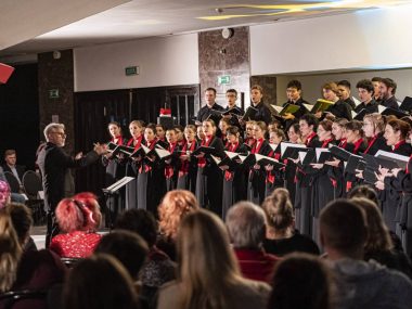 Charytatywny koncert dla stowarzyszenia „Zabrzanka” „Resonans con tutti” koncert w DMiT