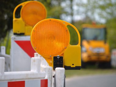 Kolejne miejsca postojowe w mieście, wkrótce też nowe rondo Roboty drogowe