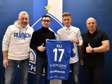 Niebiescy pozyskali kolejnego zawodnika Ruch Chorzów Przemysław Maj