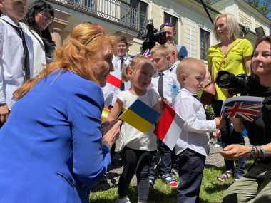 Sarah Ferguson spotkała się z ukraińskimi dziećmi Księżna Yorku w Będzinie