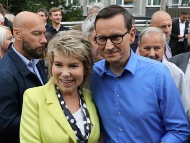 Senatorka PiS poprze język śląski, choć mówi o nim "gwara" Senatorka Pi S zamierza poprzeć ustawę o języku śląskim Uważa jednak że języka śląskiego nie ma