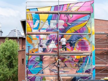 Mural bytomskiej Smerfetki jest na ukończeniu Smerfetka