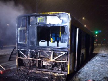 Na średnicówce płonął autobus. Zablokował zjazd z DTS-ki Spalony autobus M1 DTS Ruda Slaska