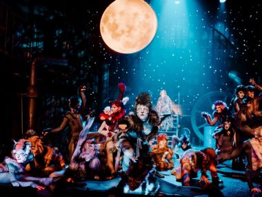 Spektakl Teatru Rozrywki z nominacjami do Złotych Masek Spektakl Teatru Rozrywki z nominacją do Złotych Masek