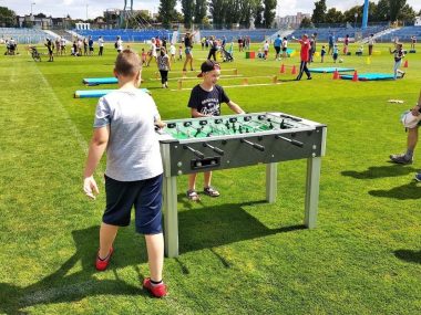 Sportowe śniadanie na trawie przy Cichej 6 w Chorzowie Sportowe śniadania na trawie