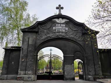 Stary cmentarz w Świętochłowicach. Miejsce zadumy i historii Stary Cmentarz w Świętochłowicach