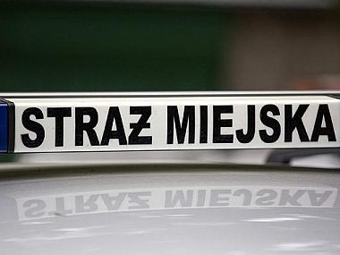 Mężczyzna próbował przekupić strażnika miejskiego Straż miejska