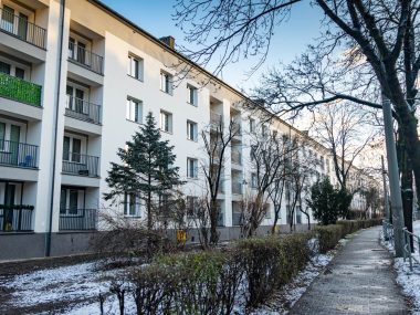 Budynek przy ul. Wiosny Ludów już po termomodernizacji Termomodernizacja bloku przy ulicy Wiosny Ludów fot KAW