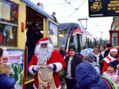 Tramwaj z Mikołajem na pokładzie przyjedzie do Świętochłowic Tramwaj z Mikołajem przyjedzie do Świętochłowic