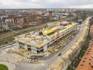 Budowa centrum przesiadkowego. Na jakim etapie są prace? Trwa budowa centrum przesiadkowego w Zabrzu