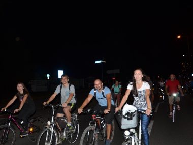 Nocny rajd rowerowy i ognisko na Dzień Ojca Tyski Nocny Rajd Rowerowy