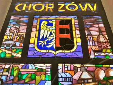 Kierunek Chorzów. Mikrowyprawy w święto Metropolii Urząd Miasta Chorzów witraż