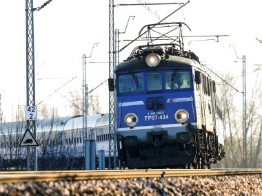 Awaria na kolei na trasie Sosnowiec Główny - Katowice Utrudnienia na szlaku kolejowym Sosnowiec Główny Katowice