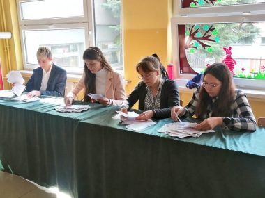 Odbyły się wybory do Młodzieżowej Rady Miasta. Lista radnych Wybory do Młodzieżowej Rady Miasta
