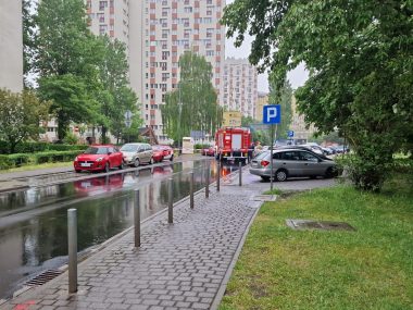 Wybuch gazu pod chodnikiem w centrum Katowic Wybuch gazu na ul Uniwersyteckiej w Katowicach