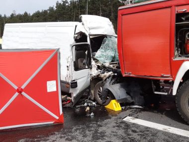 Tragedia na S1. Dwie osoby nie żyją, poszkodowany strażak Wypadek na S1 Mierzęcice