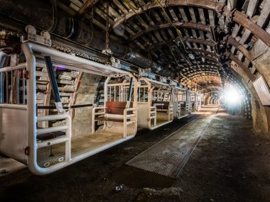 Poziom 320, Podziemne Królestwo Maszyn i... Noc Pucharów Zabytkowa Kopalnia Guido