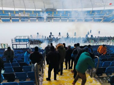 Zadyma na Stadionie Śląskim. Policyjne ćwiczenia Zadyma na Stadionie Śląskim. Policyjne ćwiczenia