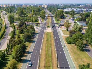 Dozwolona prędkość na ul. 3 Maja podwyższona Zmiany ograniczenia prędkości w Sosnowcu