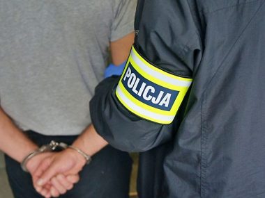 Kradł alkohol i… słodycze. Wpadł w Świętochłowicach Złodziej ze Świętochłowic