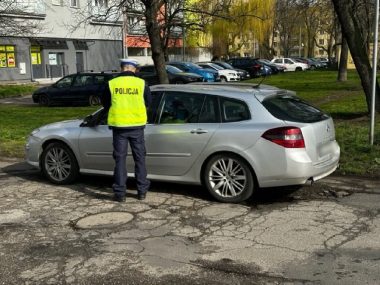 Policjanci kontrolowali stan trzeźwości kierowców w Sosnowcu Akcja trzezwosc sosnowiec