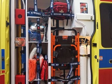 Chorzowianki nie przyjęto w dwóch szpitalach Ambulans